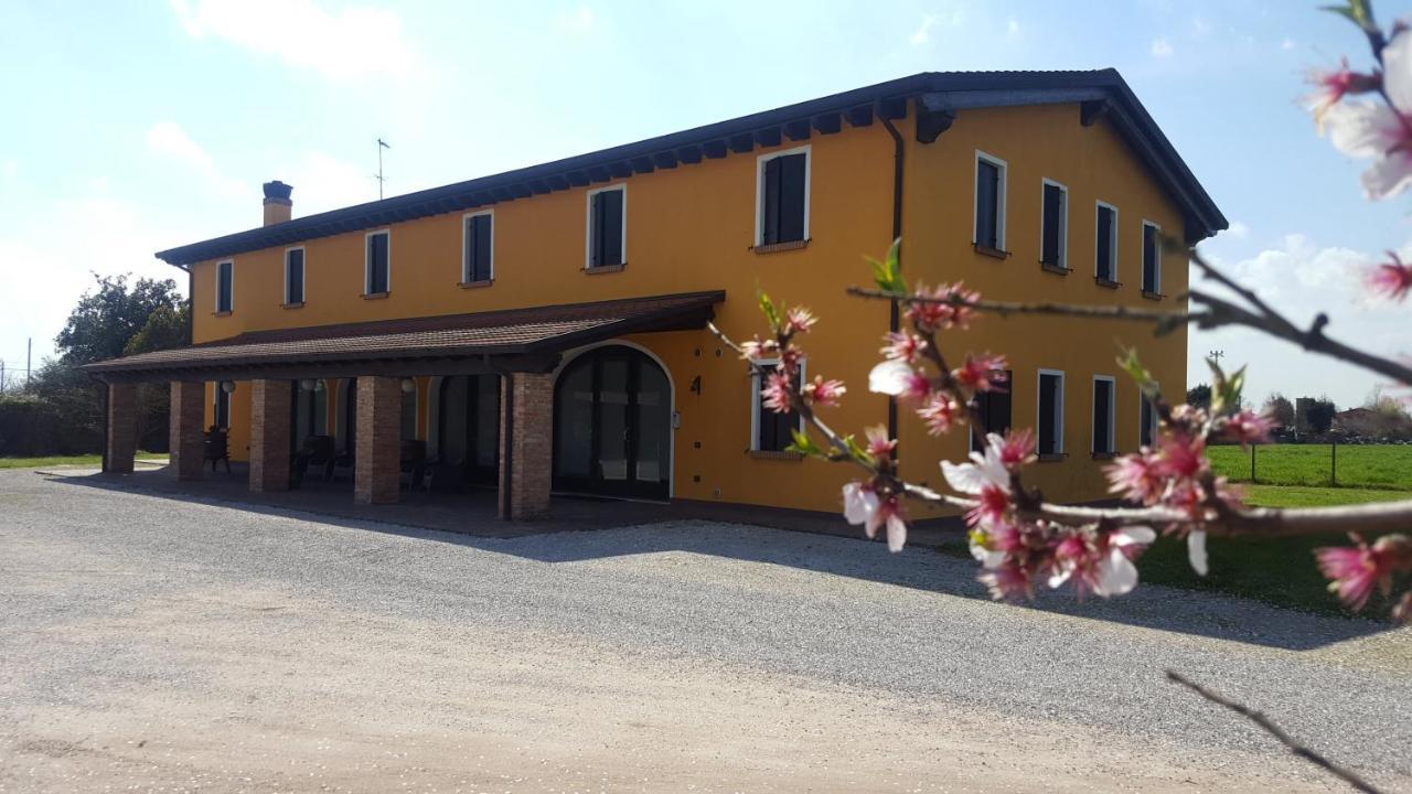 Agriturismo Borgo Borromeo ルバーノ エクステリア 写真