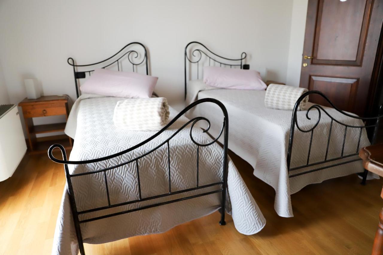 Agriturismo Borgo Borromeo ルバーノ エクステリア 写真